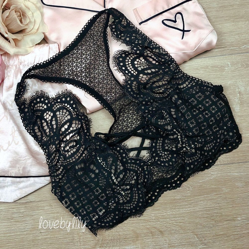 **NEW** 2/$30 Victoria's Secret Dream Angels Laced-Up Bralette